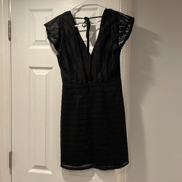 Black lace mini dress - Picture 2 of 7